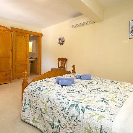 Villa Oronella By Interhome